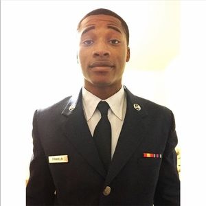 Meet your Posher, Malik